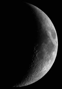 Waxing crescent (23%) moon